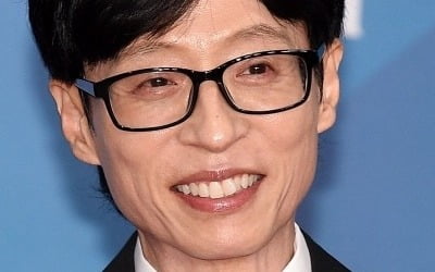 유재석, 34년 만에 큰 결심<br>했다…너도나도 숙박 예능
