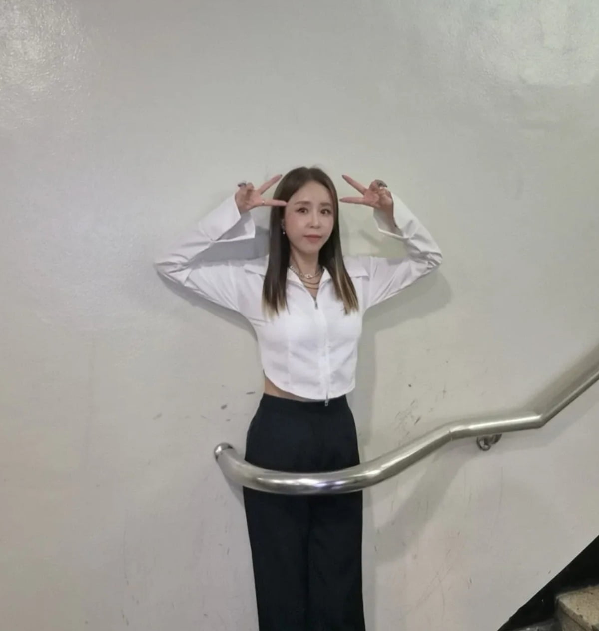 사진 = 신지 인스타그램 