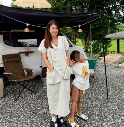 이시영, 사과 1일 만에 SNS 재가동…전남편 자리, 지인들이 채워