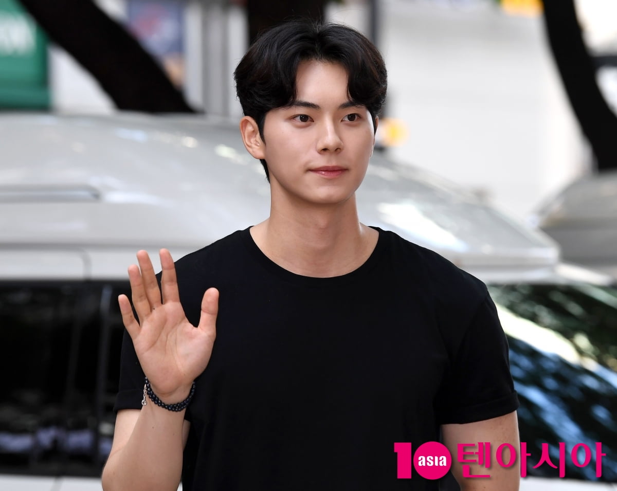 이채민, 너무 잘생긴 왕...쫑파티 왔어요[TEN포토+]