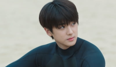 '박해준 아들' 김민규, 염정아 딸과 ♥핑크빛이었다…"일하는 모습도 예쁘고 얼굴도 예뻐" ('첫 사랑')