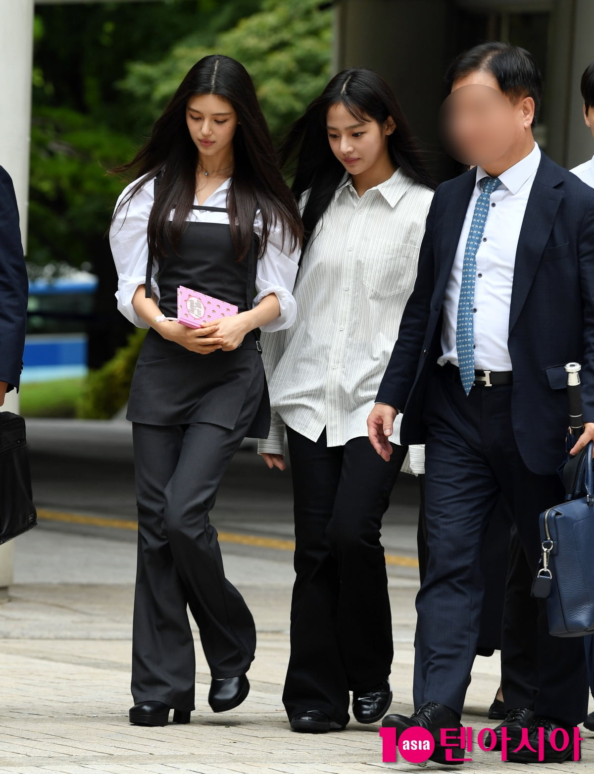 뉴진스 다니엘-민지, '어도어 분쟁' 조정기일 출석을 마치고...[TEN포토+]