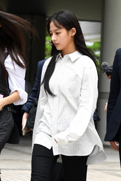 뉴진스 민지, 어두운 표정으로 법원을 나서며[TEN포토]