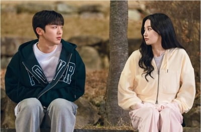 김요한, 박정연과 ♥핑크빛…한밤 중 데이트 현장 발각 "호감 적극적으로 표현" ('트라이')