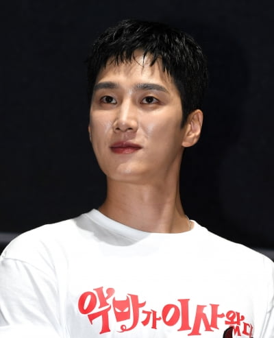 안보현, 멍뭉미 가득한 비주얼[TEN포토+]