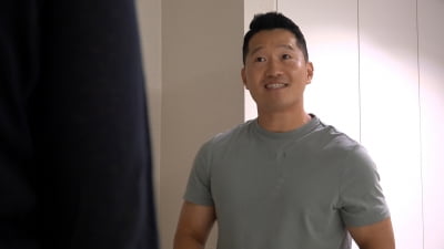 강형욱, 촬영 중 의자 집어던졌다…거친 행동에 현장 '술렁' ('개늑시')