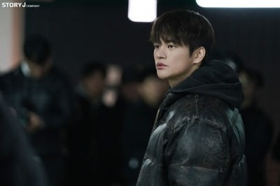 '37세 미혼' 서인국, 마침내 벅찬 소식 전했다…'모태솔로' 활약 이어 연기 변신 ('트웰브')