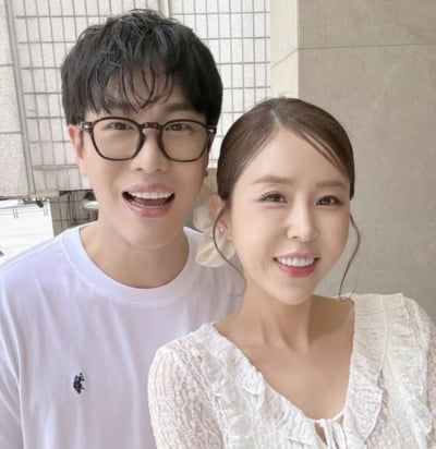 신지 "♥문원, 잘못한 거 없다고…시간 필요한 문제"('4인용식탁')