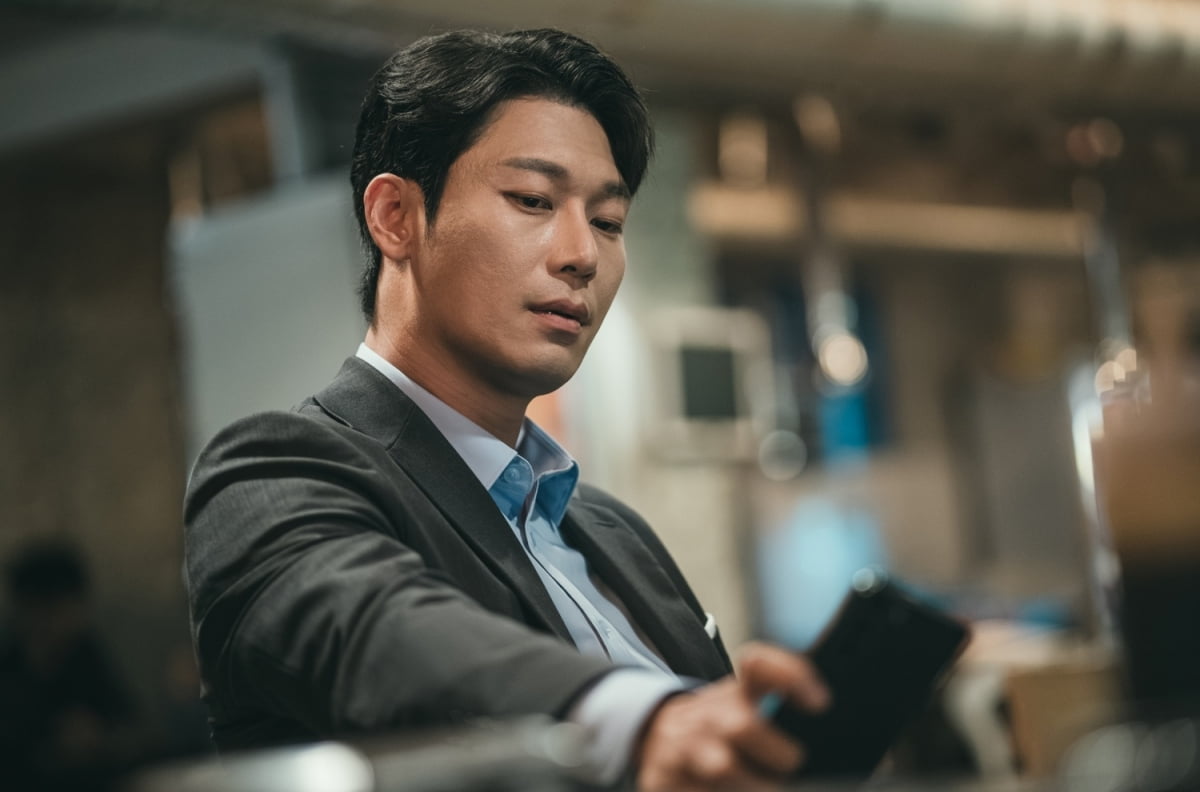 이성경, ♥이동욱에 이별 통보했다…약점이 된 사랑, "그만 만났으면 좋겠어" ('착한사나이')