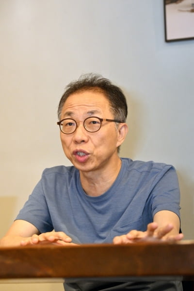 시청률 2%대인데…김서형→안현모 섭외 이유 있었다, 김종석 PD "방송국이 해야 할 책무" ('월드 1945')[TEN인터뷰]