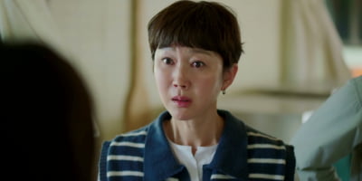 [종합] 염정아, 딸 친자식 아니었다…교통사고로 친구 잃고 대신 키워 "두 번째 엄마" ('첫 사랑을')