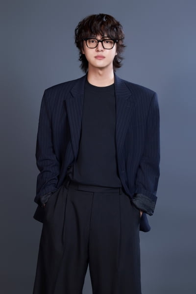 양세종, 투구만 20kg짜리 잠수복 입고 물에 들어갔다…"어깨 부서지는 줄"('파인') [인터뷰②]