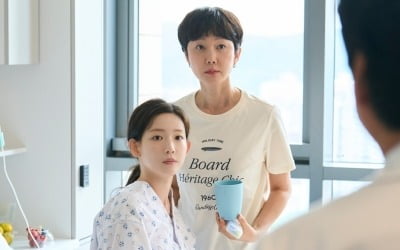 염정아 딸, 뇌종양 진단 후 또 쓰러졌다…결국 어지러움증에 병원 입원 ('첫, 사랑')