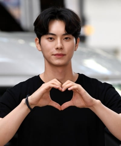 [전문] 이채민, 김수현 소속사와 5년 만에 결별…"데뷔부터 함께 성장할 수 있어 영광이었다"