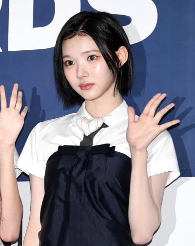 하츠투하츠 지우, 인사하는 인형[TEN포토]