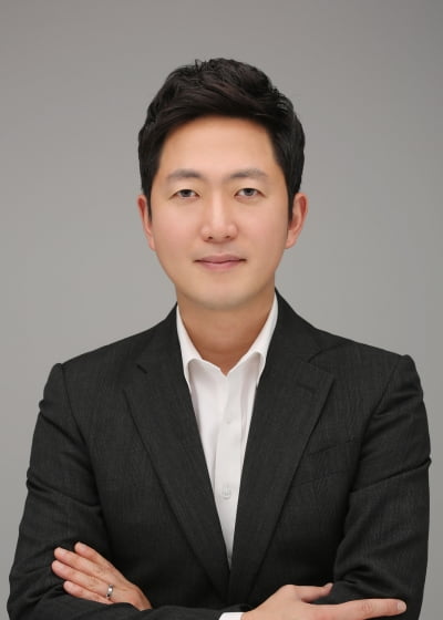 하이브 美 레코딩 아카데미 회원만 26명…이재상 대표,  프로페셔널 회원 선정