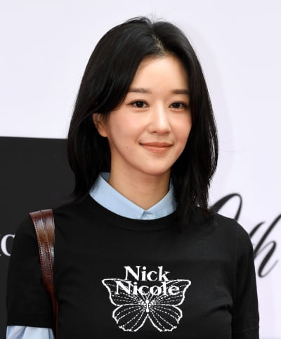 서예지, 여름햇살이 질투하는 미모...은근히 섹시하네[TEN포토+]