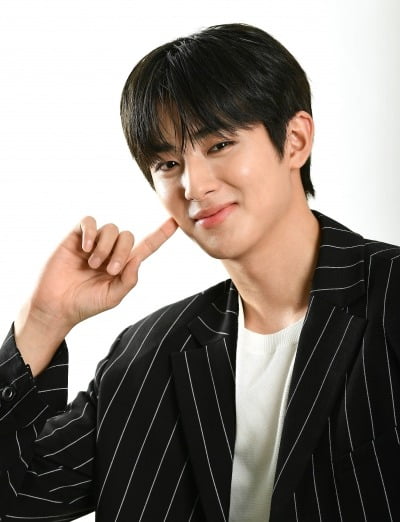 '박해준 아들' 김민규, 차은우 바통 받았다…'프듀' 6년 만에 대세 남배우 조짐 [TEN스타필드]