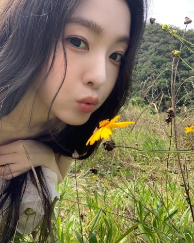 '34세' 레드벨벳 아이린, 나이 믿기지 않은 여리여리 청순미…'아이돌 미모 1위 답네'
