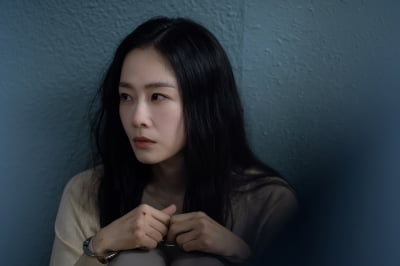 홍수현, 남편에게 폭행 당했다…10년 간 상습적인 가정폭력→정신과 약 부작용까지 ('에스콰이어')
