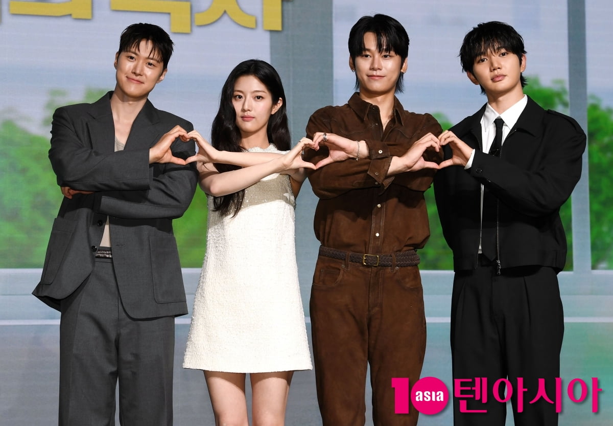 공명-신은수-차우민-윤상현, 영화 '고백의 역사' 주역들[TEN포토+]