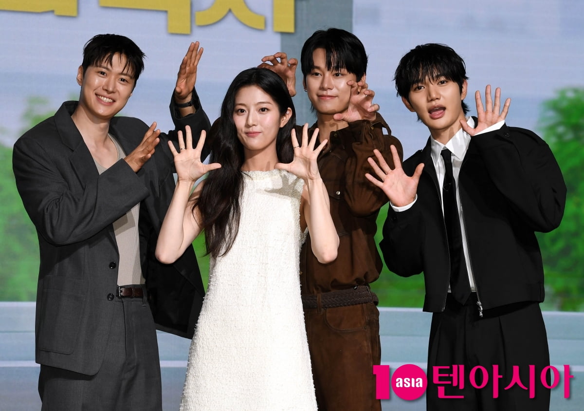 공명-신은수-차우민-윤상현, 영화 '고백의 역사' 주역들[TEN포토+]