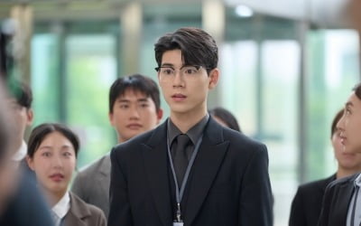 배현성, 로스쿨 수석 합격생이라더니…"실제 법정 참관 수업 다녀" ('신사장')