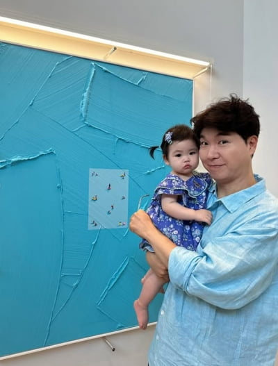 박수홍 딸, 협찬 밀려든다더니…또 새로운 옷으로 '공주님' 체험