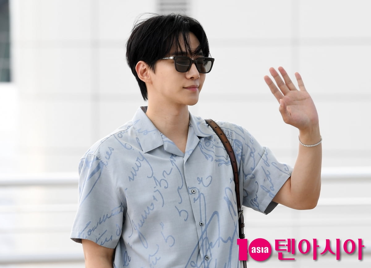 이준호, 여름태양도 질투하는 비주얼...오늘도 잘생김[TEN포토+]