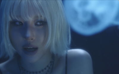 선미, '탈색+똑단발' 파격 변신…'BLUE!' 뮤비 공개