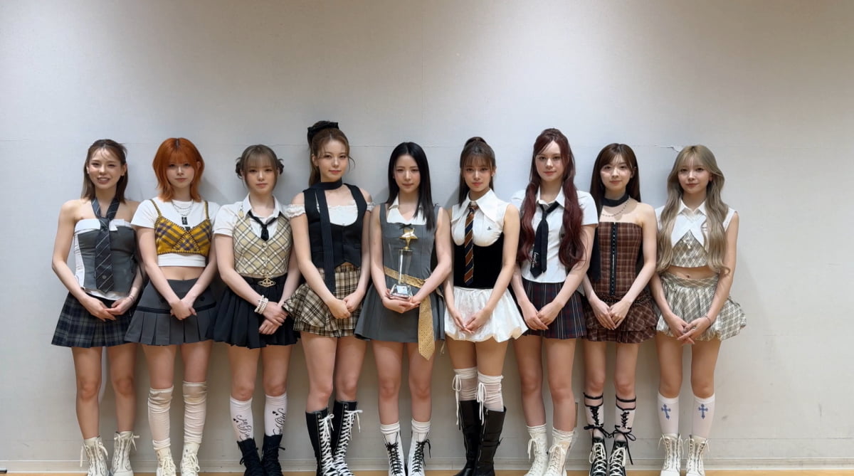 니쥬, 글로벌 활약 속 인기 굳히기…"위쥬가 준 상이라 더 기뻐" [TTA-걸그룹 1위]