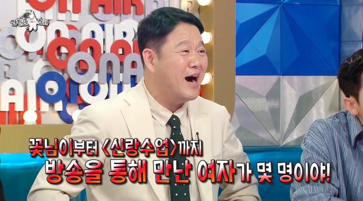 김동완, 결국 ♥서윤아 언급은 없었다…"방송으로 만난 여자가 몇명이야" ('라스')