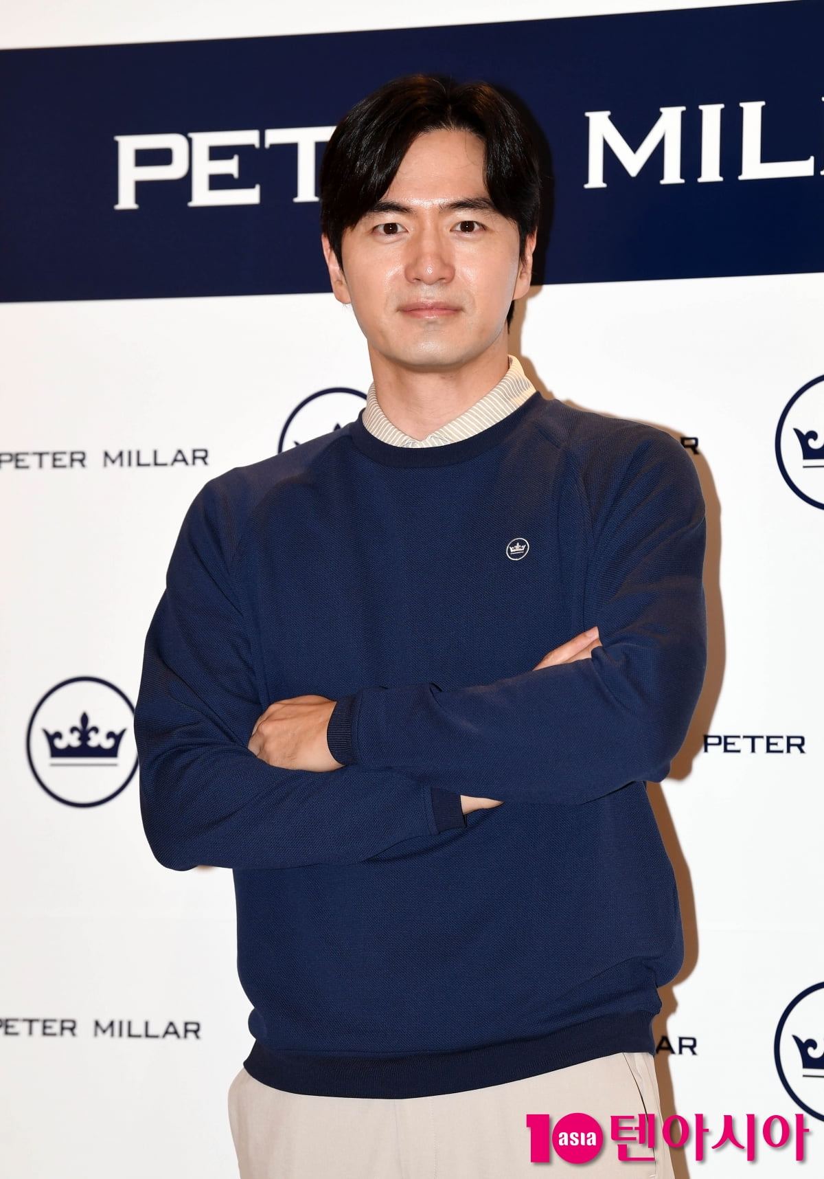 이진욱, 머리부터 발끝까지 센스 가득...샤프한 외모[TEN포토+]