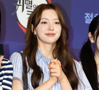 피프티 피프티 문샤넬, 극장을 밝히는 미모[TEN포토]