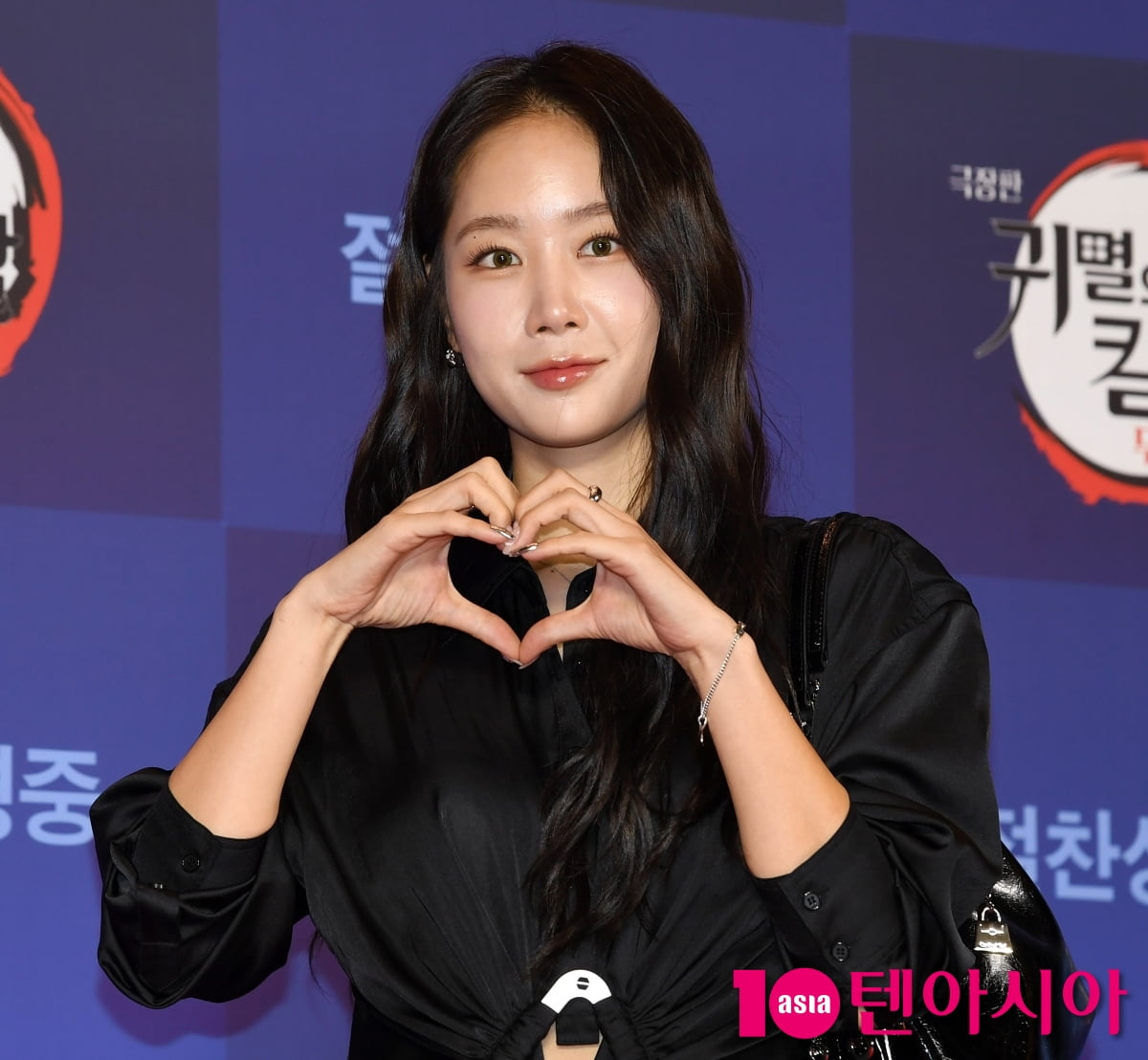 소유, 폭염 날리는 시원한 각선미[TEN포토]