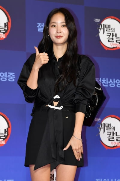 소유, 폭염 날리는 시원한 각선미[TEN포토]