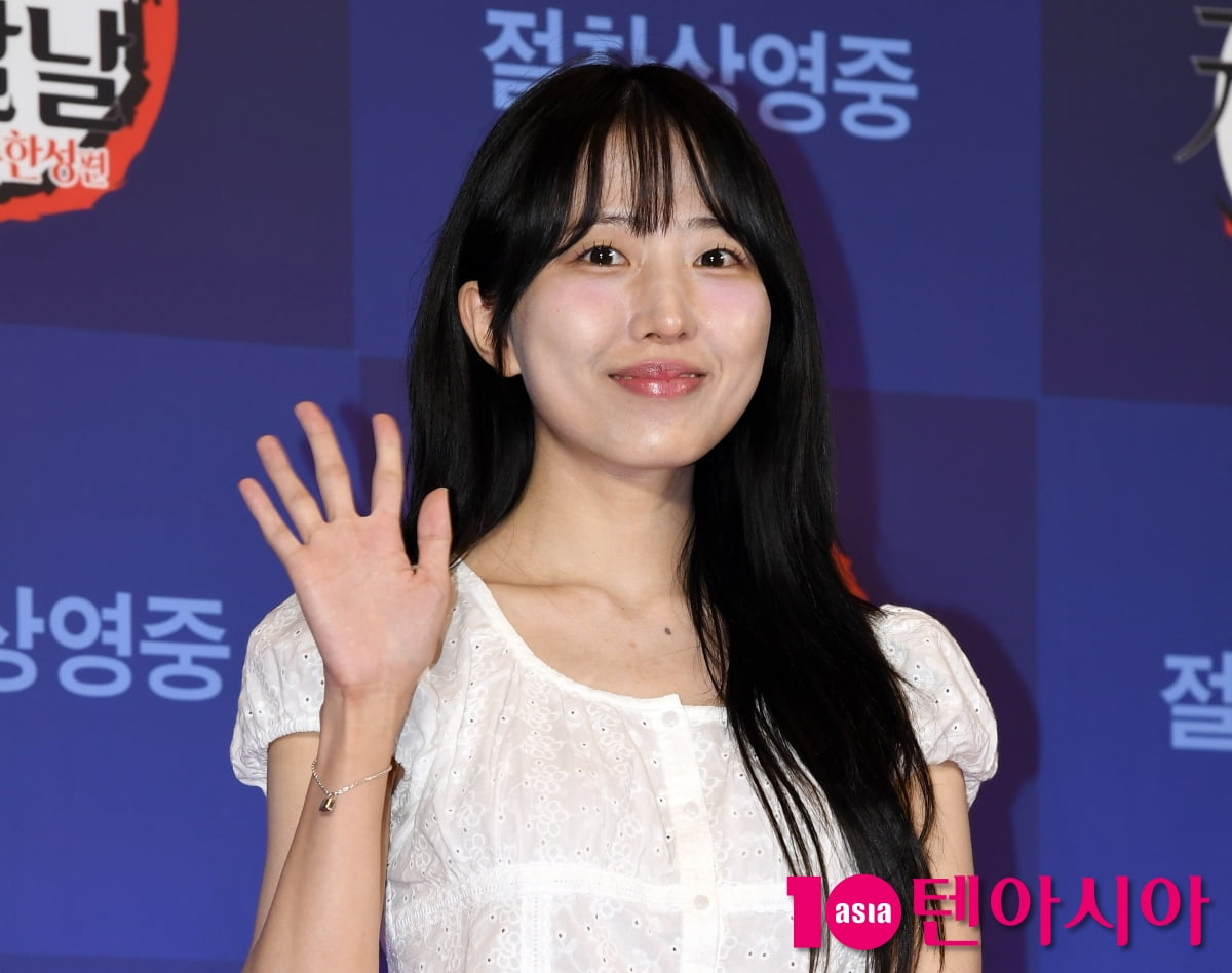 유후의 피아노래, 극장에서 예쁨 발산중[TEN포토]