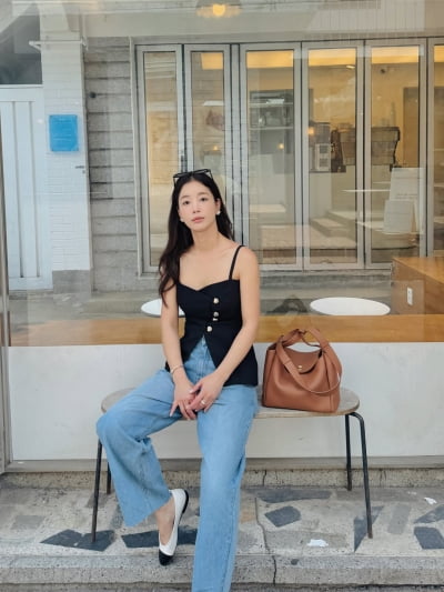 女優 キ・ウンセ、夏のOOTDで爽やかなラブリーを披露