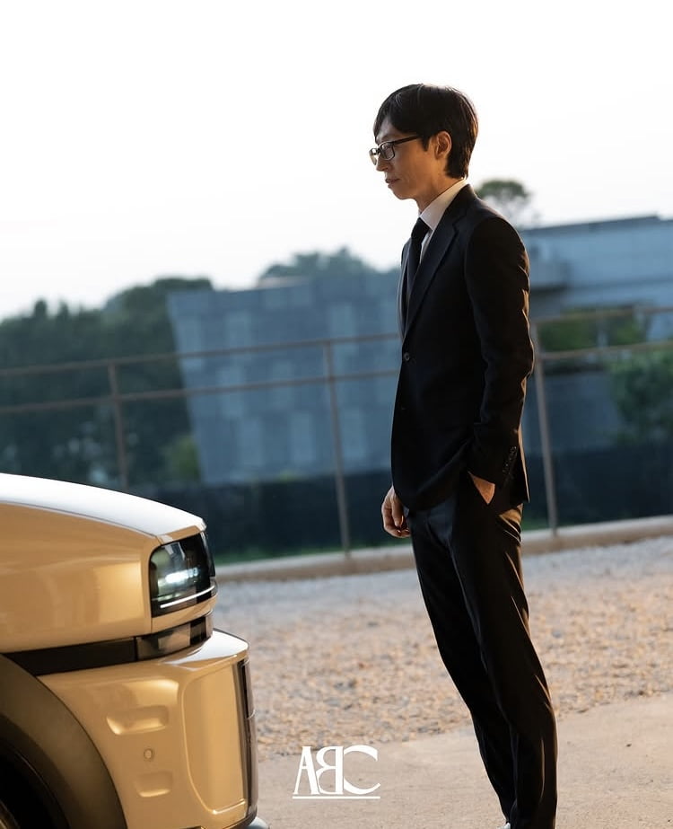 포르쉐도 벤츠도 아닌데…3개월 만에 6767대 팔린 유재석 애마[TEN이슈]