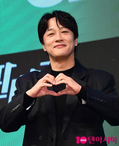 시청률 1%대라더니…차태현, 결국 거부했다 "나는 안 더워" ('핸썸가이즈')