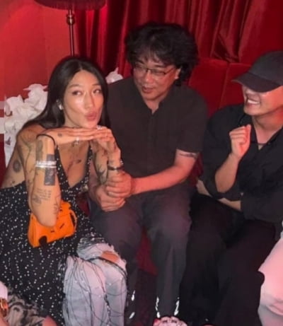 Actor Yoo Ah-in Spotted with Director Bong Joon-ho Amidst Legal Troubles