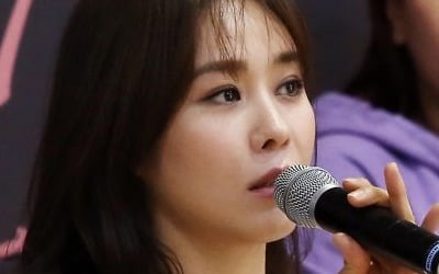 '옥장판' 저격 당한 옥주현, '인맥 캐스팅 논란'에 입 열었다…"나는 떳떳해, 안 괜찮더라" ('4인용식탁')