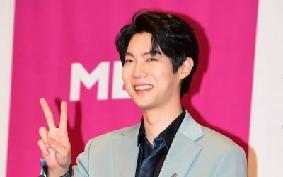 [공식] 손태진, 데뷔 9년 차에 기쁜 소식 알렸다…"또 다른 나의 모습을 보여드릴 것" ('열혈농구단')