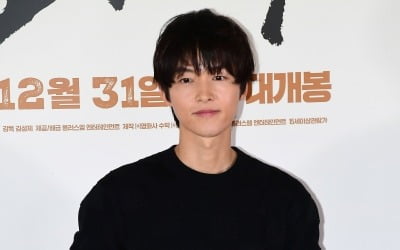 '케이티♥' 송중기, 미담 터졌다…"눈이 넓은 사람, 현장 전체를 잘 챙겨" ('엄메이징')