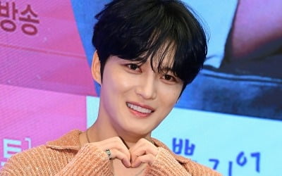 김재중, 안타까운 가정사 밝혀졌다…父 사업 실패→1억 넘는 큰 빚 "서민 갑부 스토리" ('편스토랑')