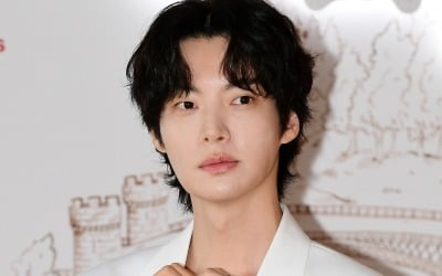 '이혼' 안재현, 상견례 현장 공개됐다…"관심 하나도 없고 음식만 봐" ('어튈라')