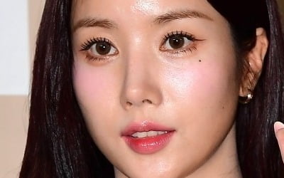 [공식] '41kg' 권은비, 워터밤→농구 여신 됐다…서장훈 '열혈농구단' 첫 직관 축하 공연