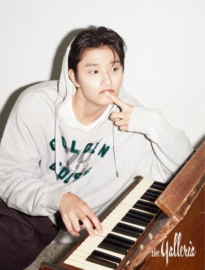 김재원, '10살 연상' 김고은과 ♥핑크빛 앞두고…"'유미의세포들', 상상 이상 보여줄 것"