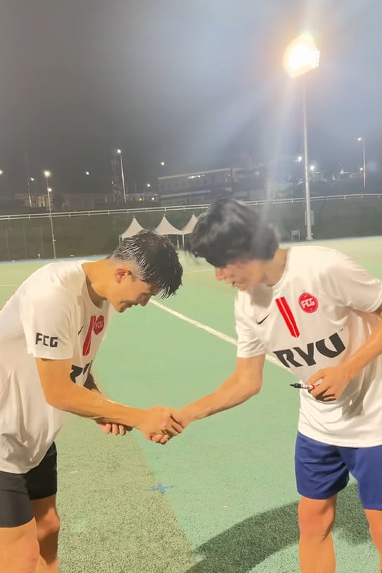 사진=류준열 SNS