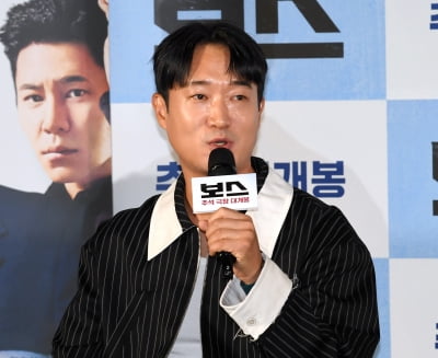 '보스' 조우진, 함께했던 선배님들과 열심히 찍었다[TEN포토]